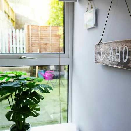 Feriehus Views Elegant & Modernised 5bd Period *