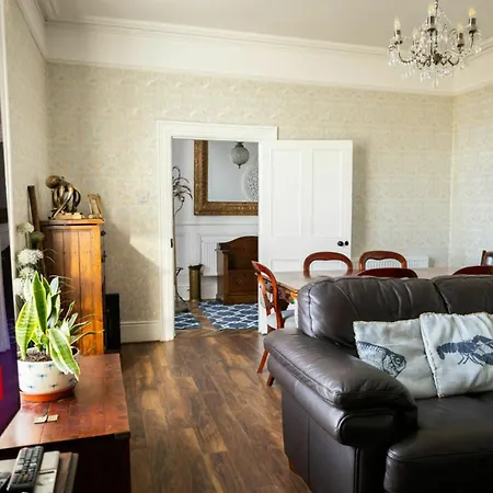 Prázdninový dům Views Elegant & Modernised 5bd Period