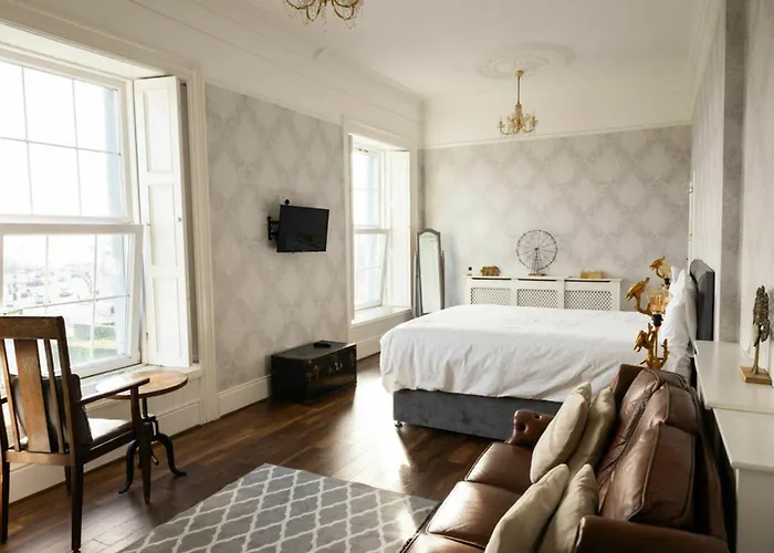 別荘 Views Elegant & Modernised 5bd Period *