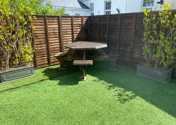 Views Elegant & Modernised 5bd Period ウォーターフォード