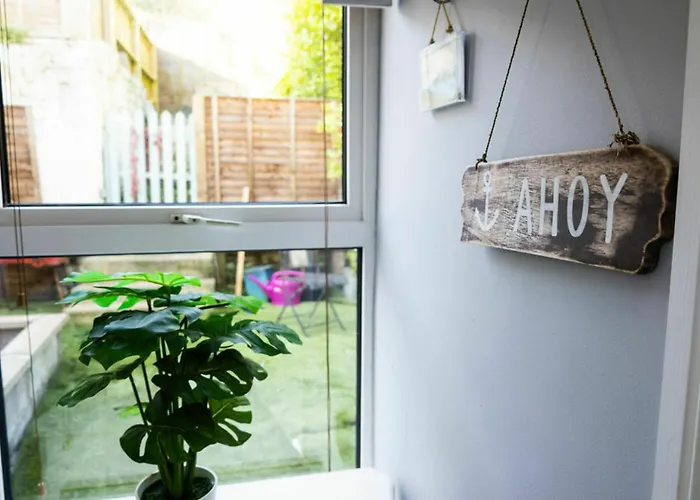 別荘 Views Elegant & Modernised 5bd Period *